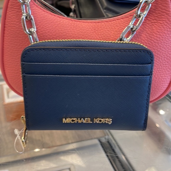 Michael Kors Jet Set Travel Medium Zip Around Card Case 
Color: Navy 
NWT - Picture 12 of 16